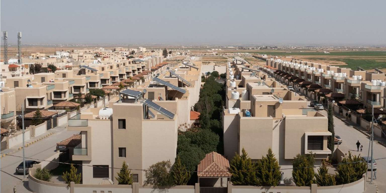 Al Mafraq Compound